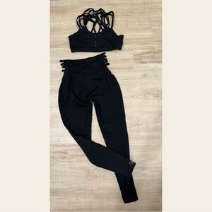 Bombshell Set! Cross listed on Mercari and Curtsy! Price firm!